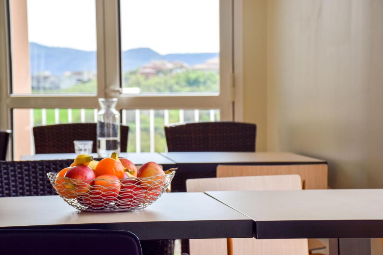 Ibis Budget Millau Viaduc Exterior foto